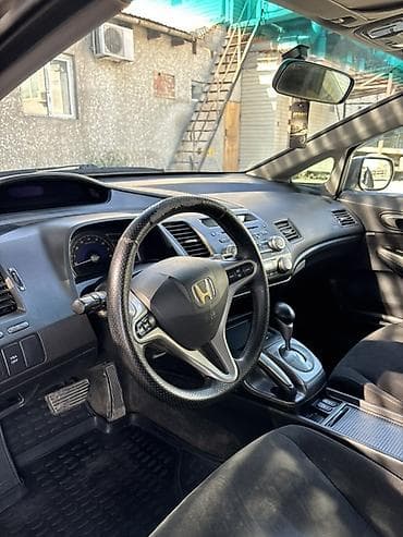 spark 2012: Honda Civic: 2008 г., 1.8 л, Автомат, Бензин, Седан — 7