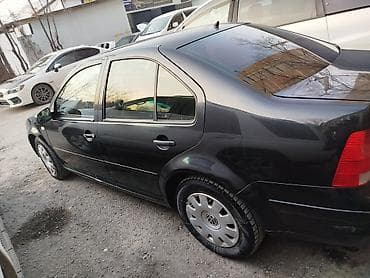 volkswagen бора: Volkswagen Bora: 2001 г., Механика, Бензин, Седан — 2