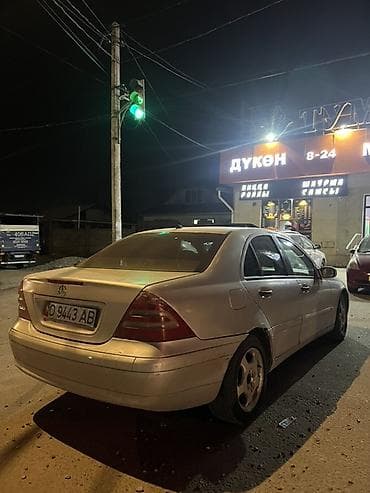 Mercedes-Benz C-Class: 2001 г., 2 л, Бензин, Седан
