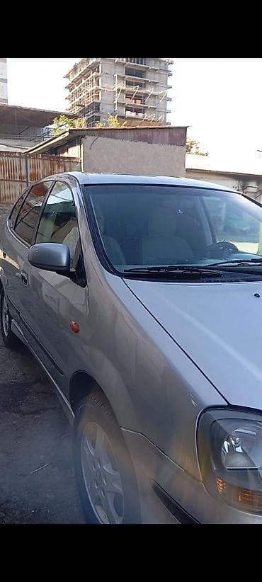 shevrale spark: Nissan Almera Tino: 2001 г., 1.8 л, Механика, Бензин, Хэтчбэк — 3