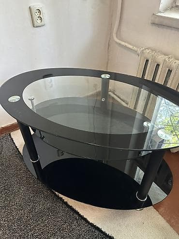 квадрат металл: Полка под телевизор овальной формы из стекла. - Три уровня: верхняя — 2