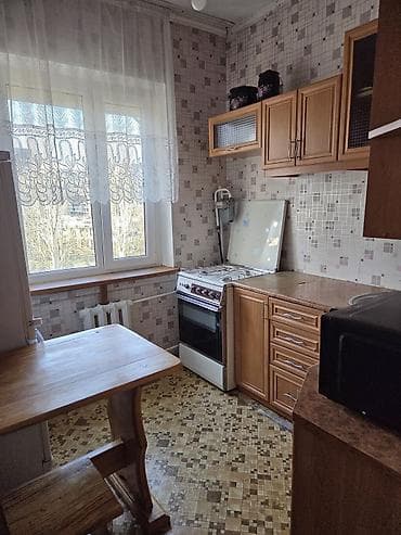 2 комнаты, 48 м², Асанбай мкр 105 серия, 5 этаж, Старый ремонт — 1