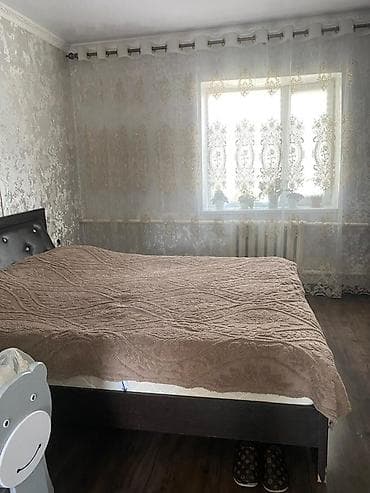 дом с бассейном: Продаётся уютный жилой дом с отделкой и мебелью на фото. Планировка и — 1