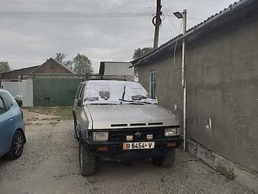 монипулятор бишкек: Nissan Pathfinder: 1995 г., 3 л, Кол менен иштөөчү, Бензин, Жол тандабас — 1