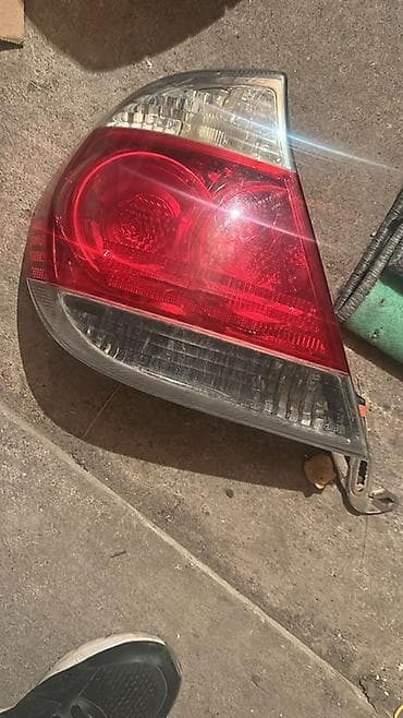 росийский номер: Задний левый стоп-сигнал Toyota Оригинал — 2