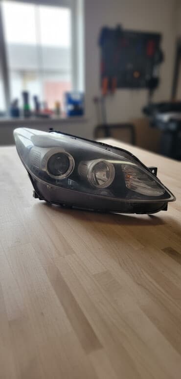 Передняя левая фара Kia