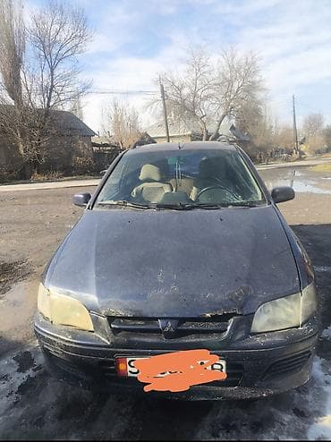 Mitsubishi Space Star: 2001 г., 1.6 л, Механика, Бензин, Универсал