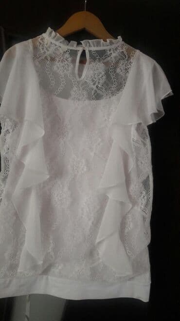 б у брендовые вещи: Продаю блузку в отличном состоянии подойдет на девочку 42 - 44 фирма — 1