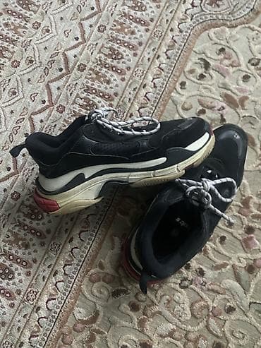 кросо: Кроссовки Balenciaga Triple S - Оригинальный силуэт Triple S с — 2