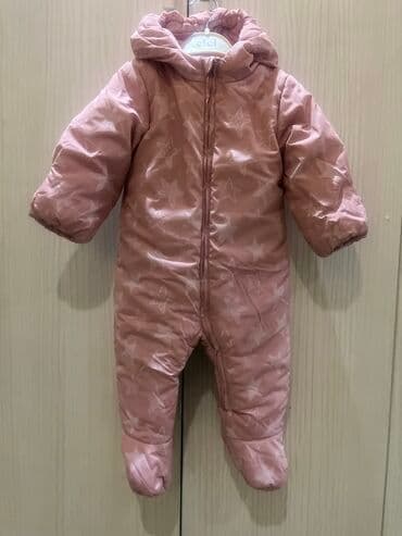 Срочно продаю комбинезон на девочку фирмы Baby go. Внутри х/б подклад