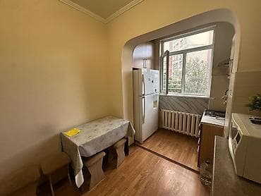 микра: 3 комнаты, 63 м², 106 серия, 3 этаж, Косметический ремонт — 1