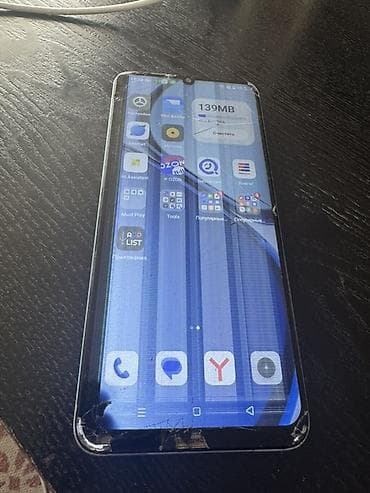 Realme Note 50, Б/у, 128 ГБ, цвет - Голубой, 2 SIM
