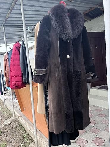 Длинная женская дубленка из натуральной овчины, темно‑коричневого