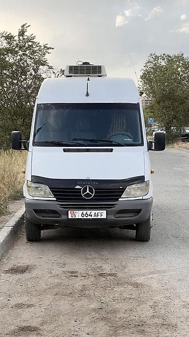 Транспорт: Mercedes-Benz Спринтер: 2003 г., 2.2 л, Механика, Дизель, Фургон — 1