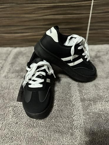 кроссовки на колесах heelys: Кроссовки, 35, Новый, цвет - Черный, Самовывоз, Платная доставка — 2