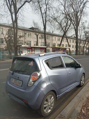 шкода практик: Chevrolet Spark: 2014 г., Автомат, Бензин, Хэтчбэк — 3