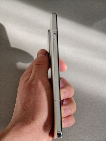 купить оперативную память 8 гб: OnePlus 13, Б/у, 256 ГБ, цвет - Белый, 2 SIM — 6