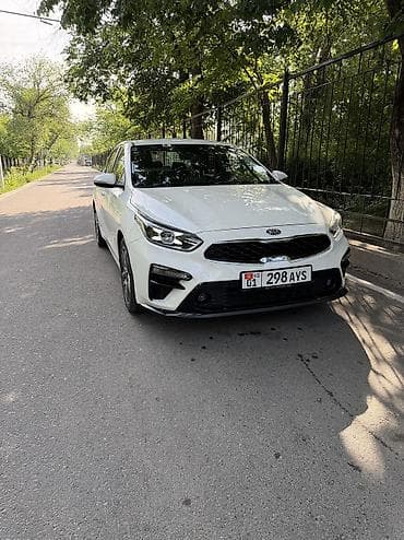 kia ceed: Kia Cerato: 2019 г., Бензин, Седан — 2