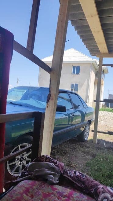 продаю или меняю на дом: Audi 100: 1990 г., Механика, Бензиновая, Седан — 1