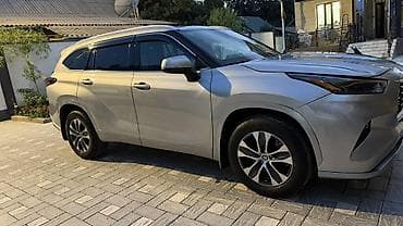 byd e2 2022: Toyota Highlander: 2022 г., 3.5 л — 4