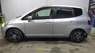 lexus 320: Honda Fit: 2002 г., 1.3 л, Автомат, Бензин, Хэтчбэк — 6