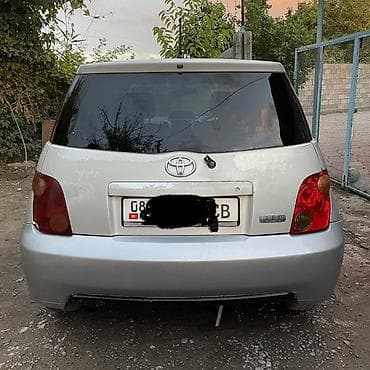 forester 2003: Toyota Ist: 2003 г., Хэтчбэк — 1