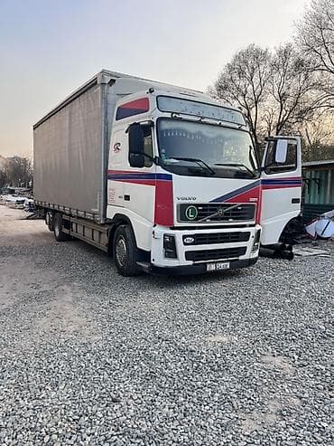 Тягач, Volvo, 2007 г., Шторный — 1