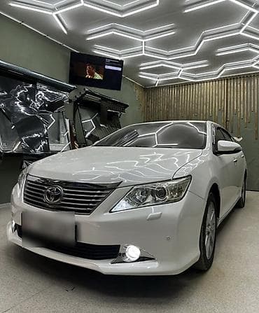 bmw 2: Toyota Camry: 2014 г., 2.5 л, Автомат, Бензин, Седан — 2