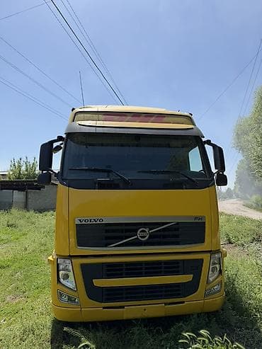 хово т х: Тягач, Volvo, 2012 г., Тентованный — 3