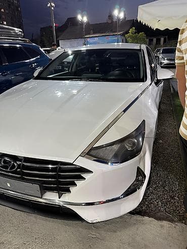byd e2 2023: Hyundai Sonata: 2022 г., 2 л, Автомат, Газ, Седан — 2