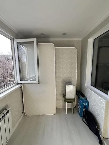 микрорайон квартиры 6: 1 комната, 31 м², 104 серия, 4 этаж, Евроремонт — 4