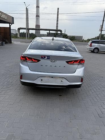 монитор с камерой заднего вида: Hyundai Sonata: 2020 г., 2 л, Автомат, Газ, Седан — 7