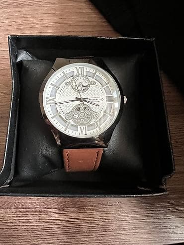 ⌚ Стильные мужские часы (почти новые) Продаю красивые наручные часы в