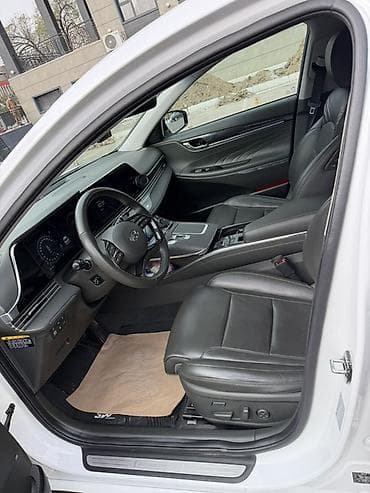 Продажа авто: Hyundai Grandeur: 2019 г., 2.4 л, Автомат, Гибрид, Седан — 9