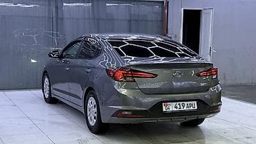 крышки на диски: Hyundai Elantra: 2019 г., 2 л, Автомат, Бензин, Седан — 4