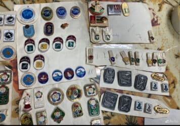 журналы об искусстве: Купим значки — 2