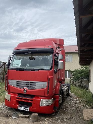 r17 mekab: Тягач, Renault, 2012 г., Шторный — 2