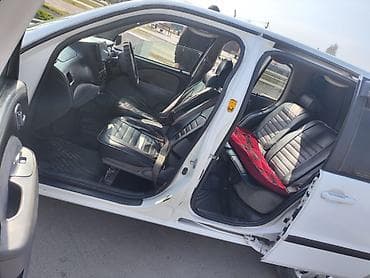 тойота сиквоя: Toyota Raum: 1999 г., 1.5 л, Автомат, Бензин, Универсал — 8