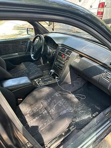 merc 210: Mercedes-Benz E-Class: 1997 г., 2.8 л, Автомат, Бензин, Седан — 4