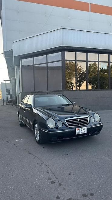 Mercedes-Benz E-Class: 2000 г., 2 л, Механика, Бензин, Седан — 4
