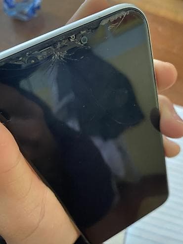 микро камера видеонаблюдения с передачей на телефон: IPhone 11, Б/у, 128 ГБ, Белый, Чехол, 65 % — 2