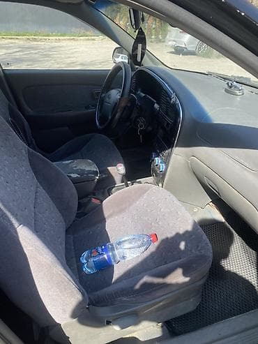 lada pryora: Седан компакт-класса, 4 двери, темно‑зеленый/черный цвет. Киргизские — 7