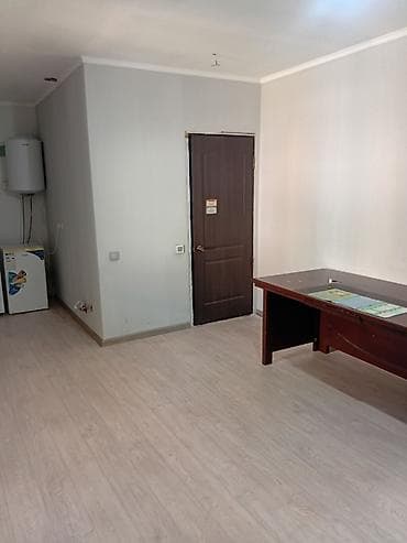 Үйлөрдү сатуу: Сдаётся 2 х ком. времянка, есть сан. узел. район киркомстом. только — 4