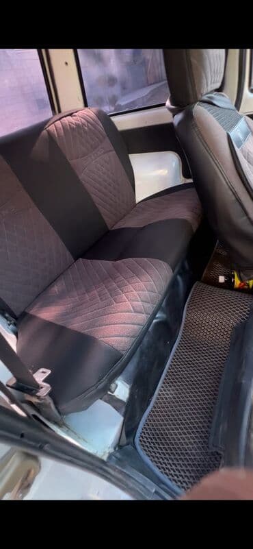 ЗАЗ: ЗАЗ : 2004 г., 0.6 л, Механика, Бензин, Хетчбек — 7