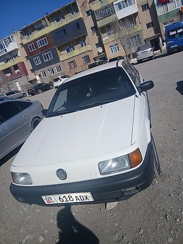 daf 75: Volkswagen Passat: 1989 г., 1.8 л, Ручные, Бензин, Седан — 1