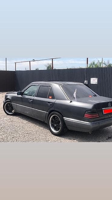 mers 211: Mercedes-Benz W124: 1994 г., 2.2 л, Механика, Бензин, Седан — 3
