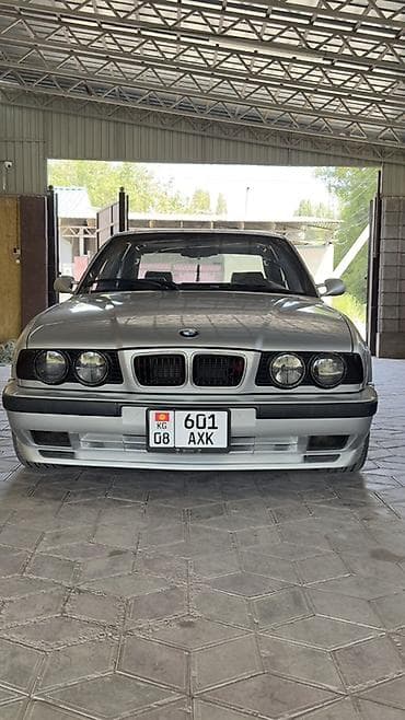 BMW 5 series: 1993 г., 4.4 л, Механика, Бензин, Седан — 6