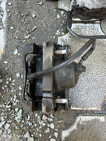 full construction: Передняя тормозная система от Lexus IS250 gse20-25 (двигатель 4GR‑FSE) — 2