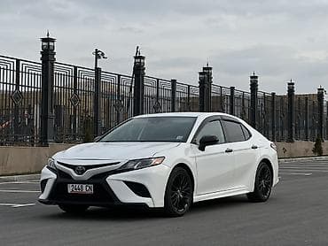 Транспорт: Toyota Camry: 2020 г., 2.5 л, Автомат, Бензин, Седан — 2