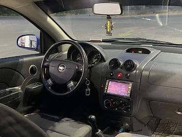 go park: Chevrolet Kalos: 2009 г., 1.2 л, Механика, Бензин, Хэтчбэк — 6